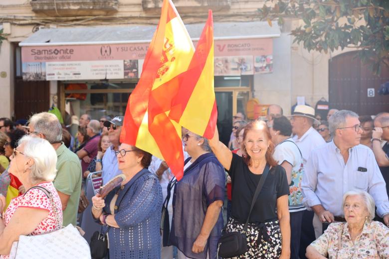 Manifestación popular contra el separatismo y Pedro Sánchez