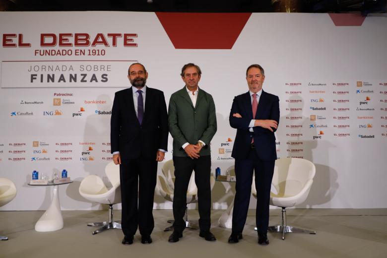 Alfonso Bullón de Mendoza, presidente de la ACdP, Íñigo Fernández de Mesa, ex secretario de Estado de Economía y Bieito Rubido, director de El Debate