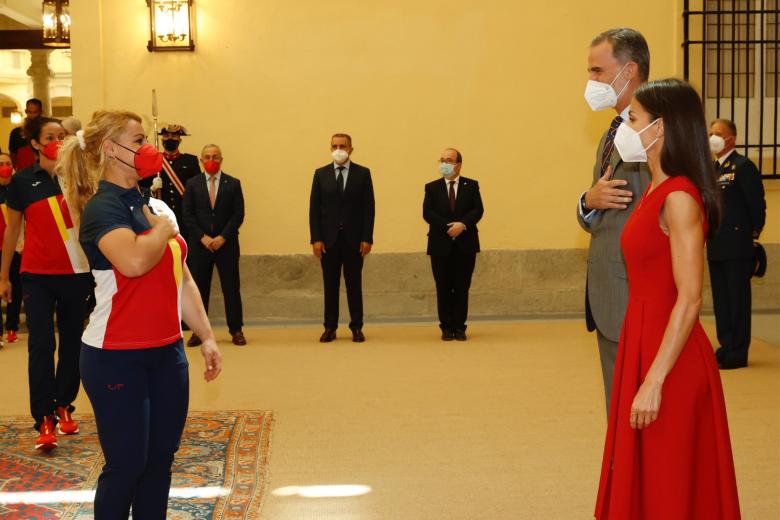 Lydia Valentín, con los Reyes de España, en 2021: la leonesa tiene la medalla de oro y de plata al mérito deportivo y ha sido Premio Nacional del Deporte