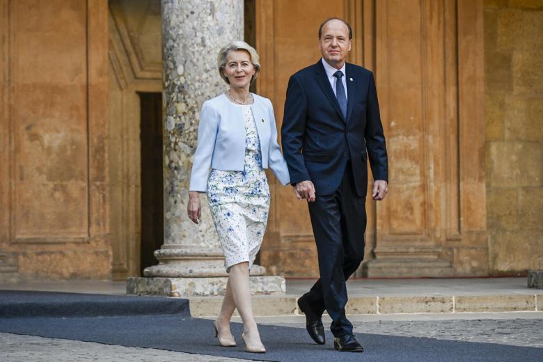 La presidenta de la Comisión Europea, Ursula von der Leyen y su marido Heiko