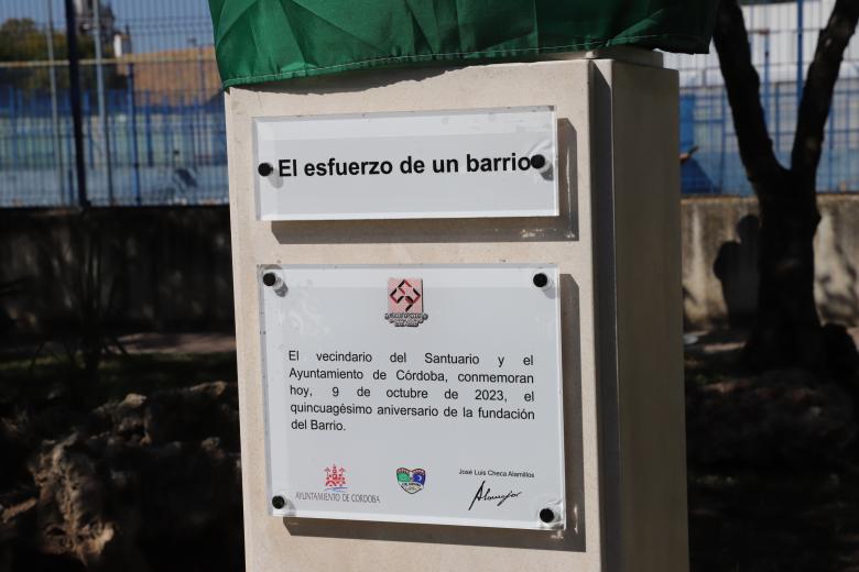 Inauguración del monumento conmemorativo del cincuenta aniversario del barrio Santuario