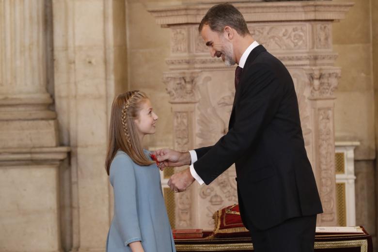 Felipe VI concedió a la princesa Leonor el Toisón de Oro con motivo de su décimo cumpleaños, el 31 de octubre de 2015