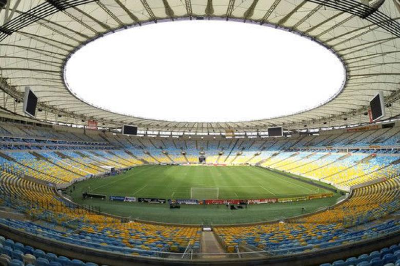 El Estadio de Maracaná es uno de los campos con más historia del fútbol. Acogió la final del Mundial de Brasil de 2014 y la selección brasileña suele jugar sus partidos en este campo