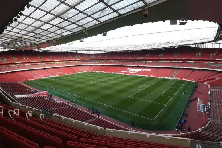 El estadio del Arsenal es uno de los campos más grandes de Inglaterra y si se visita Londres es toda una experiencia futbolística