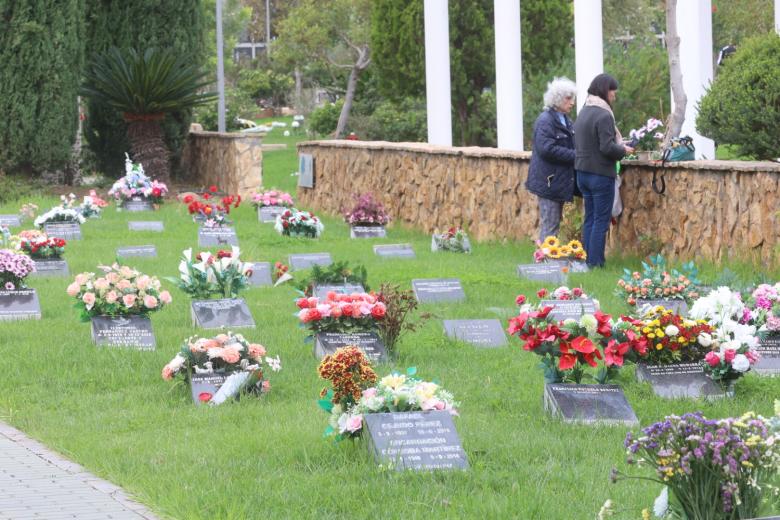 Día de Todos los Santos en los cementerio de Nuestra Señora de la Fuensanta