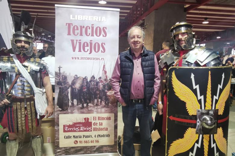 Libreria los Tercio Viejos en la exposición No solo Militaria
