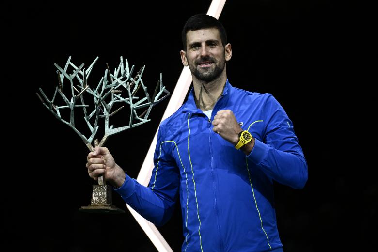 Novak Djokovic llega imparable a este torneo. El vigente campeón de las Nitto ATP Finals ya sabe lo que es ganar seis veces el título. Este año buscará romper su empate con Federer como el tenista que más veces ha logrado el torneo en la historia. Acabará por octava vez en su carrera como nº1 del mundo y llegará a las 400 semanas en lo más alto. Este año ha ganado 3 de los 4 Grand Slams, dos Masters 1.000 y el torneo de Adelaida. A sus 36 años sigue imparable