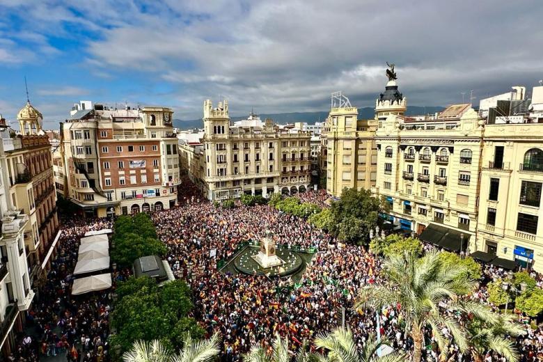 La Plaza de las Tendillas de Córdoba, repleta de manifestantes.