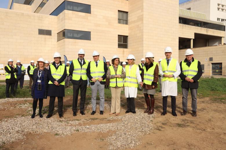 Catalina García presenta el proyecto del nuevo edificio de consultas externas materno infantil del Hospital Universitario Reina Sofía