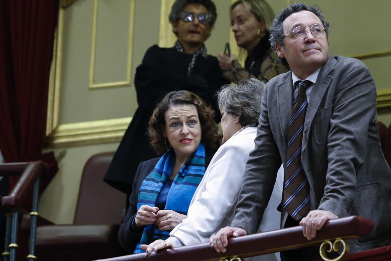 MADRID, 29/11/2023.- La presidenta del Congreso, Francina Armengol, junto al presidente del Senado, Pedro Rollán (3d) y y los vicepresidentes de la Cámara Baja, Alfonso Rodríguez Gómez de Celis (2d) y José Antonio Bermúdez de Castro (d) antes del comienzo de la solemne apertura de la XV Legislatura, en una sesión conjunta de las Cortes Generales que se celebra en el Congreso y donde el rey pronunciará un discurso ante el nuevo Gobierno de Pedro Sánchez y los diputados y senadores elegidos el pasado 23 de julio. EFE/ MARISCAL