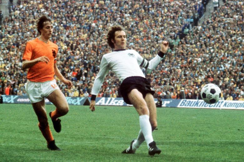 Beckenbauer se midió a Johan Cruyff en la final del Mundial de 1974