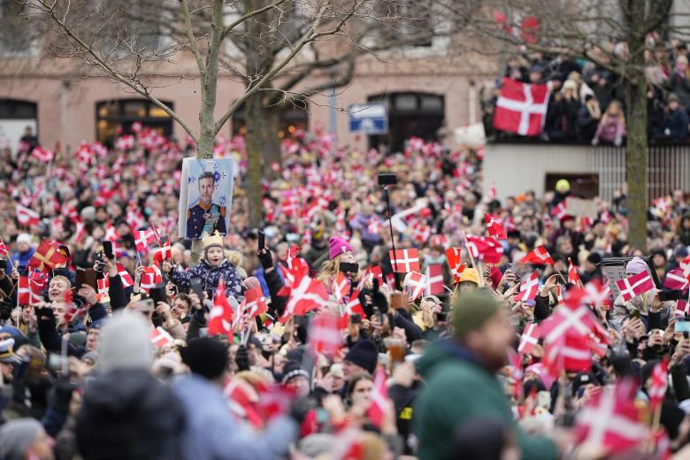 Copenhagen (Denmark), 14/01/2024.- Denmark's Queen Margrethe is escorted by the Guard Hussar Regiment's Mounted Squadron from Amalienborg Castle to Christiansborg Castle for her abdication and change of throne in Copenhagen, Denmark, 14 January 2024. Denmark's Queen Margrethe II announced in her New Year's speech on 31 December 2023 that she would abdicate on 14 January 2024, the 52nd anniversary of her accession to the throne. Her eldest son, Crown Prince Frederik, is set to succeed his mother on the Danish throne as King Frederik X. His son, Prince Christian, will become the new Crown Prince of Denmark following his father's coronation. (Dinamarca, Copenhague) EFE/EPA/NIKOLAI LINARES DENMARK OUT