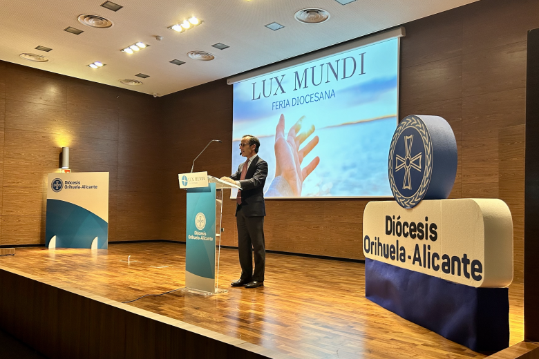 Ponencia de Javier Marín (Asesor de IOR y CEO en Singular Bank) sobre `La empresa y su contribución en la sociedad´