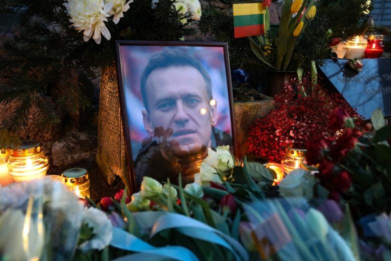 Letonia se echa a la calle por la muerte de Navalni