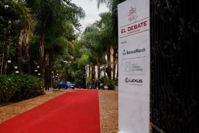El Palacio del Limonar ha acogido el acto de presentación de El Debate en Málaga
