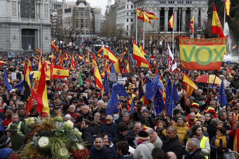 Foros y asociaciones cívicas han convocado este sábado una manifestación en Madrid contra "el deterioro político, institucional y social" de España con el Gobierno del PSOE y a la que se han sumado el PP y Vox.