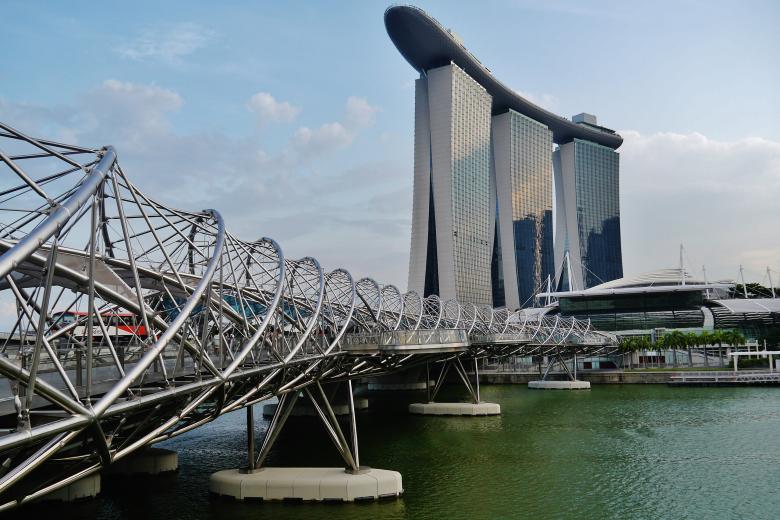 Puente Helix Singapur