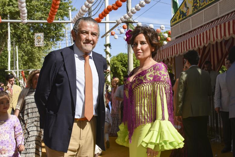 Jaime Martinez Bordiu y Marta Fernández en la Feria de Sevilla
