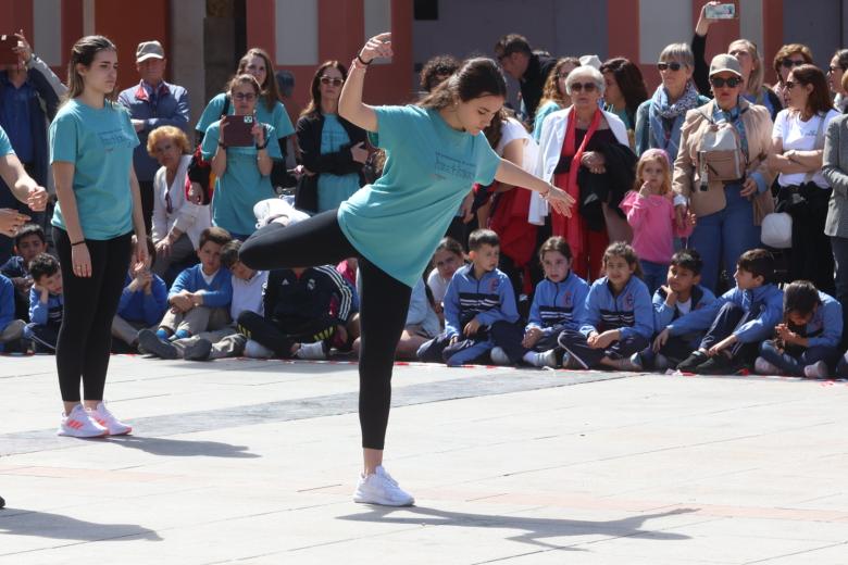 'flash mob' con motivo del Día Mundial de la Danza