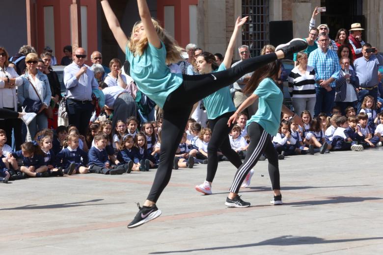 'flash mob' con motivo del Día Mundial de la Danza