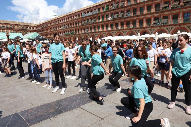 'flash mob' con motivo del Día Mundial de la Danza