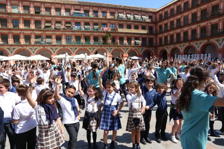 'flash mob' con motivo del Día Mundial de la Danza