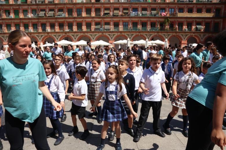 'flash mob' con motivo del Día Mundial de la Danza