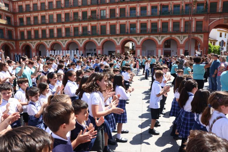 'flash mob' con motivo del Día Mundial de la Danza