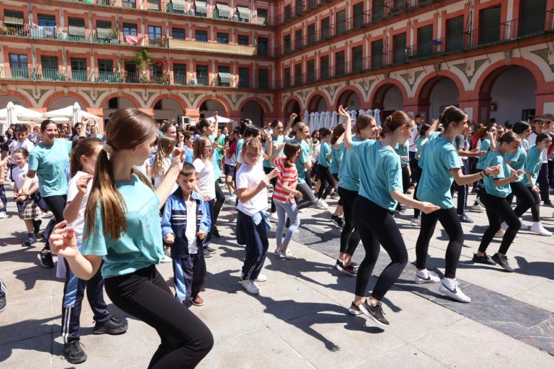 'flash mob' con motivo del Día Mundial de la Danza