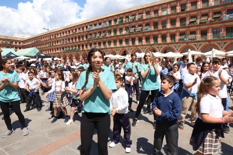 'flash mob' con motivo del Día Mundial de la Danza