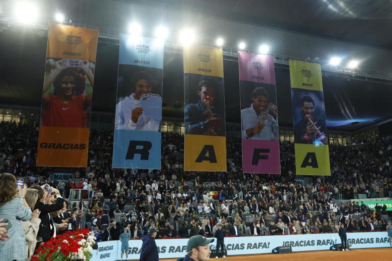 Homenaje a Rafa Nadal con fotos de los cinco títulos conquistados en el Masters 1000 de Madrid