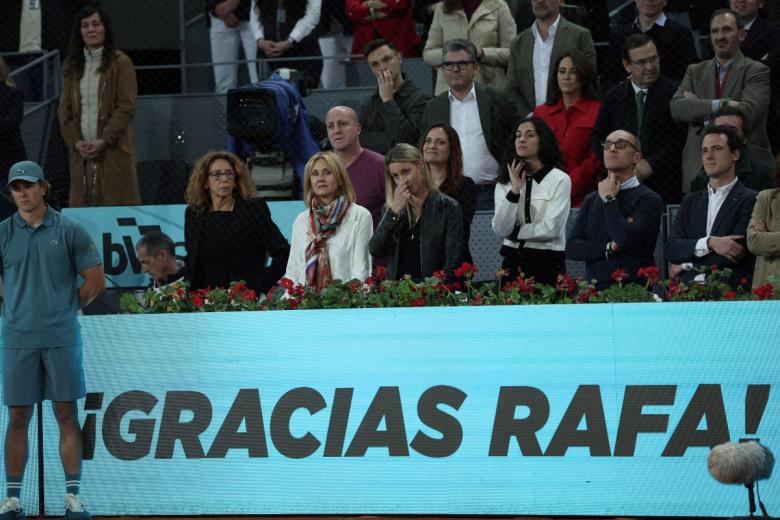 Xisca Perello y Maribel Nadal escuchan a Rafa emocionadas