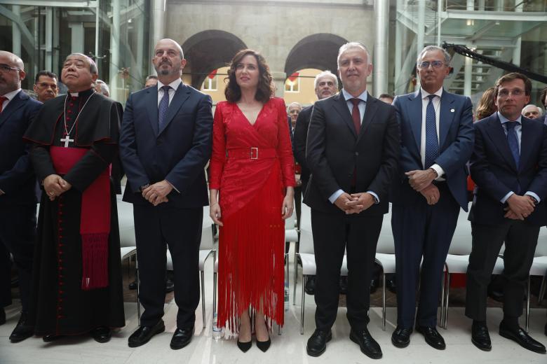 Así ha transcurrido el acto de entrega de las Cruces del Dos de Mayo