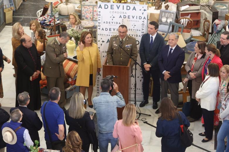 La inauguración del V Baratillo de Primavera de Adevida, en imágenes