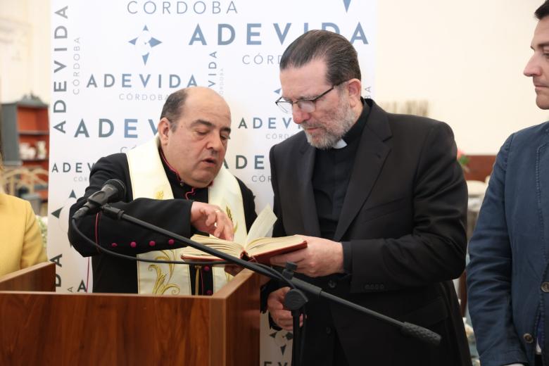 La inauguración del V Baratillo de Primavera de Adevida, en imágenes