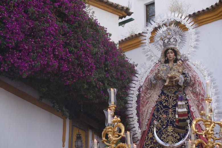 La procesión de la Reina de los Ángeles