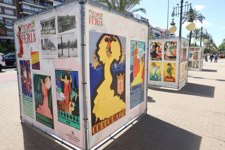 La exposición 'Tiempo de Feria en el Paseo de la Victoria', en imágenes