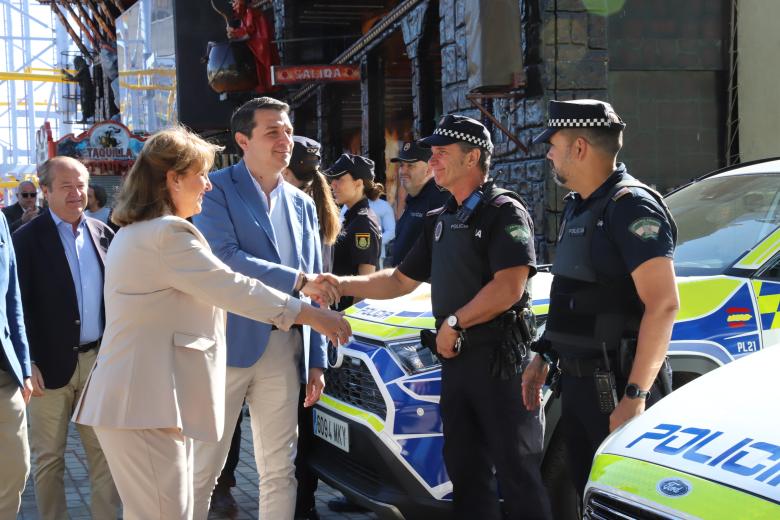 La visita a las oficinas de la comisaría conjunta del recinto de El Arenal, en imágenes