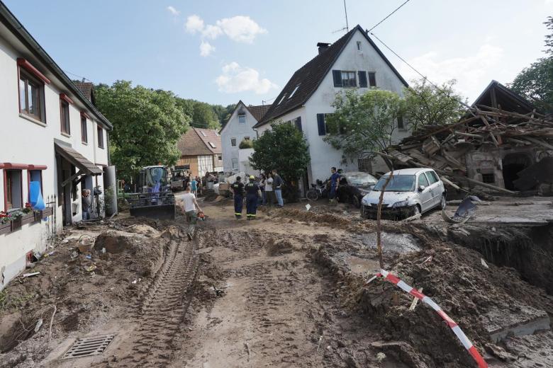 Una parte dañada por las inundaciones de Klaffenbach cerca de Rudersberg, Alemania, 04 de junio de 2024