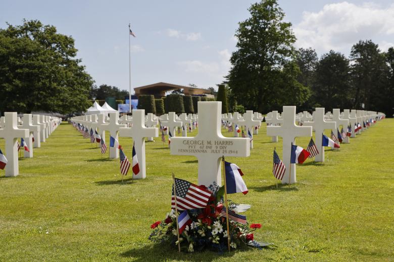 Cementerio de Colleville-sur-Mer, en Omaha Beach, donde se encuentran 9.338 tumbas de soldados aliados caídos en el desembarco de Normandía