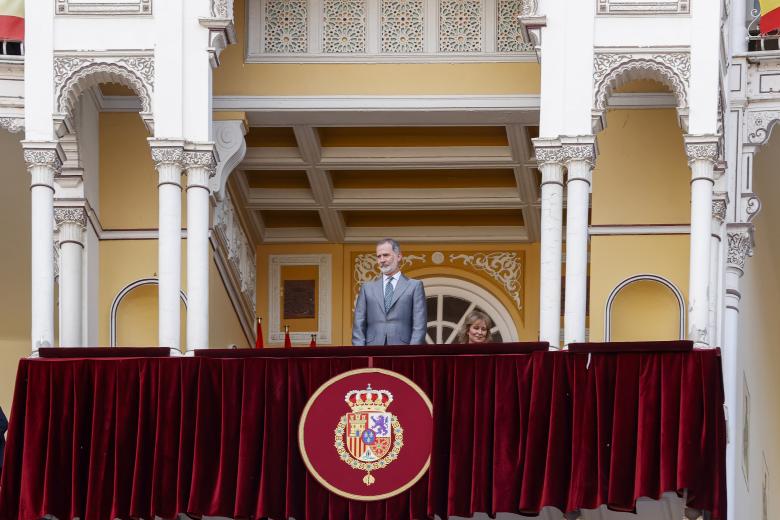 El Rey Felipe VI preside la Corrida de la Prensa de Madrid en la plaza de Las ventas. Don Felipe fue recibido con una cerrada ovación por la plaza madrileña.