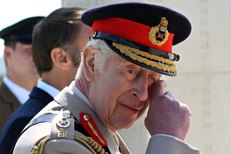 El Rey Carlos III de Inglaterra se mostró visiblemente emocionado en varios momentos de la ceremonia conmemorativa