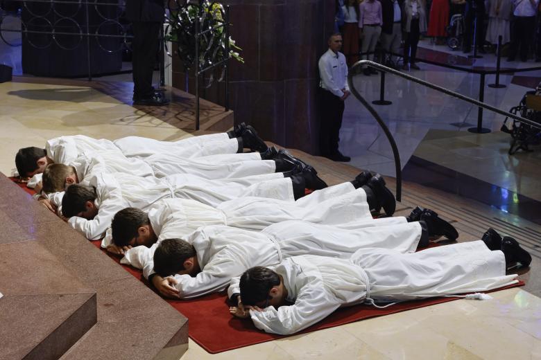 Ordenación diaconal en la Sagrada Familia de Barcelona