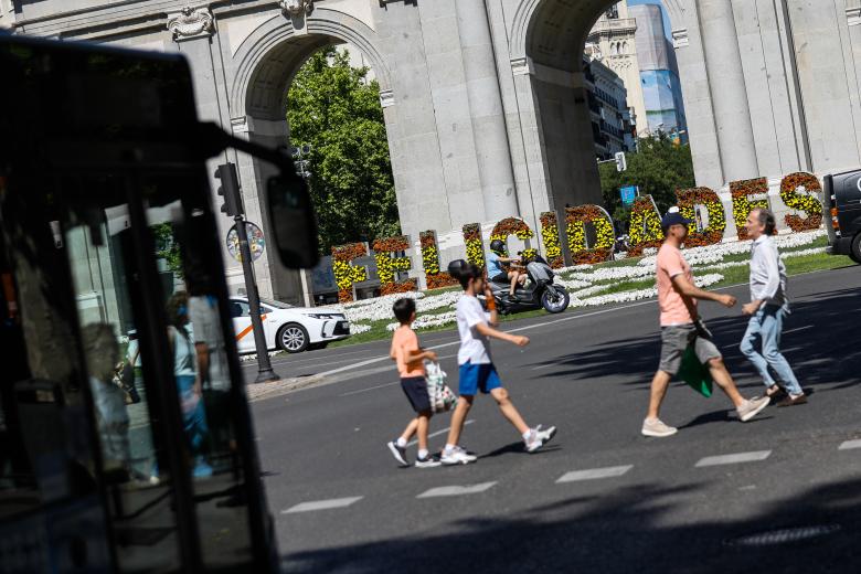 Decoración en Madrid por el décimo aniversario del Rey