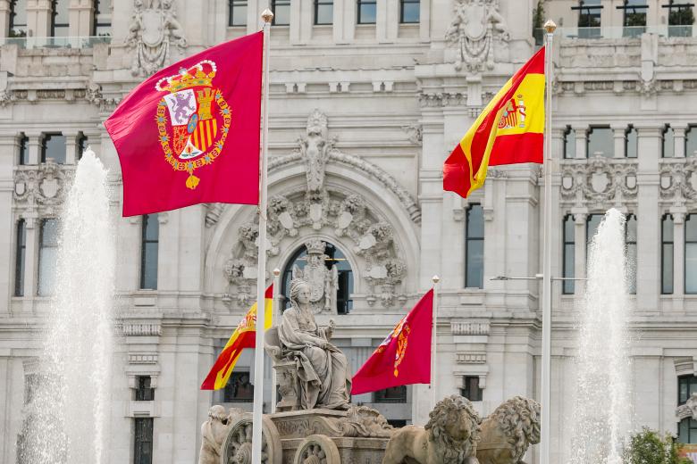 Decoración en Madrid por el décimo aniversario del Rey