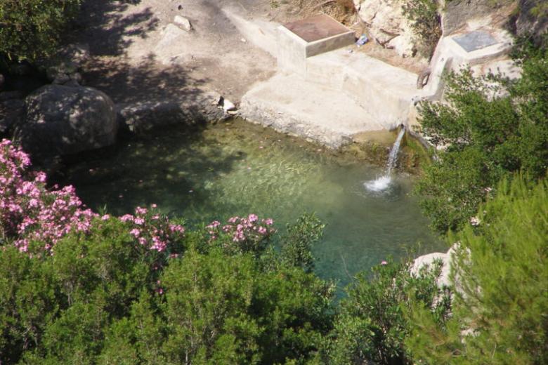 Cueva Tallada