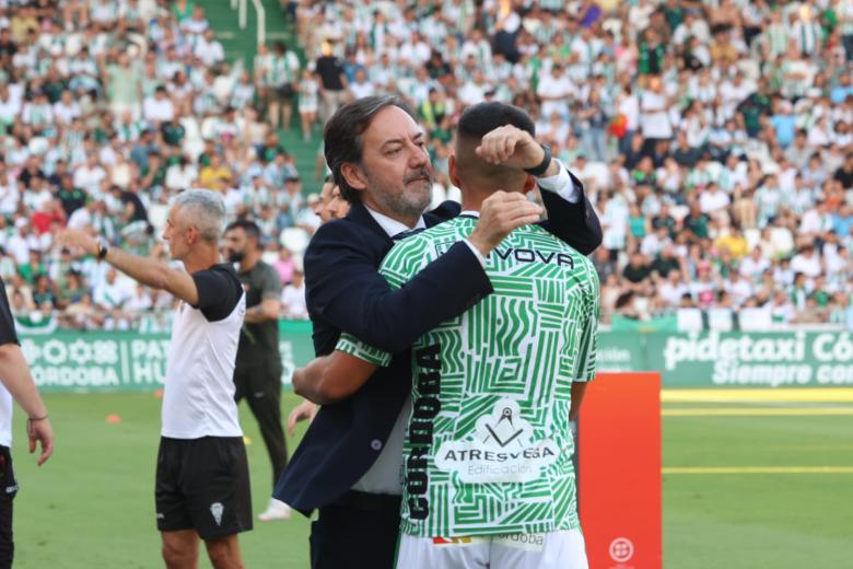 El partido entre el Córdoba y el Barça Atlètic, en imágenes