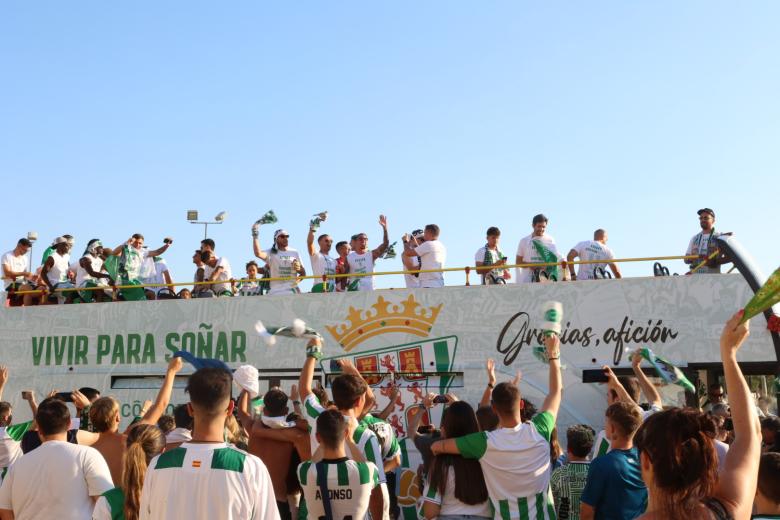 Y el Córdoba tocó el cielo en Las Tendillas