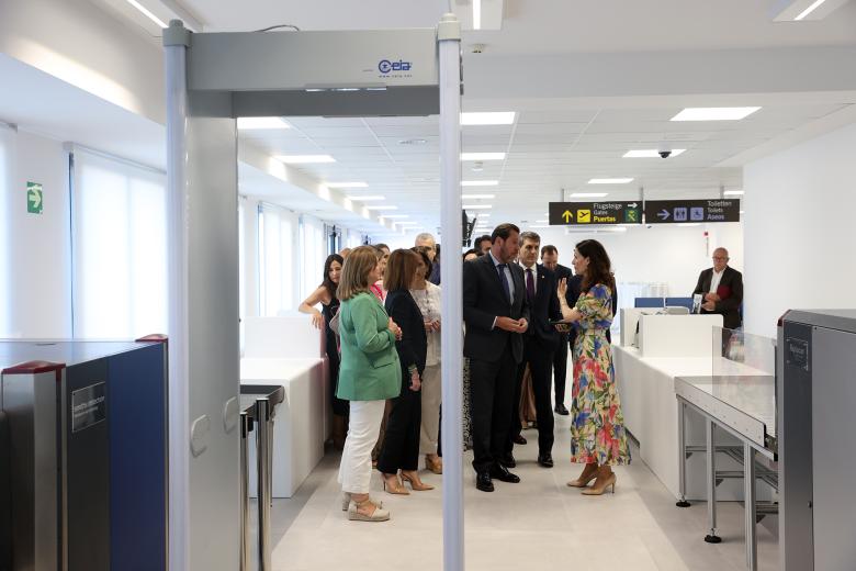 La puesta en servicio de la ampliación del edificio terminal del Aeropuerto de Córdoba, en imágenes