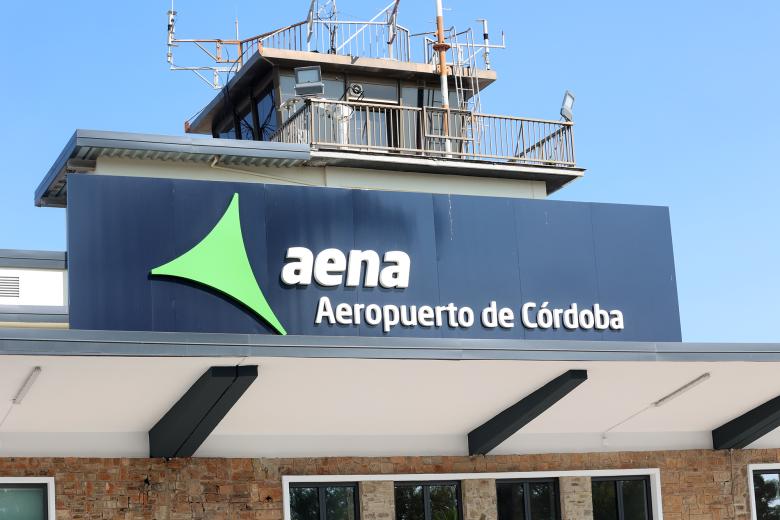 La puesta en servicio de la ampliación del edificio terminal del Aeropuerto de Córdoba, en imágenes